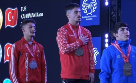 AĞIRLIQ QALDIRAN İDMANÇIMIZ POLŞADA  2 BÜRÜNC MEDAL QAZANIB