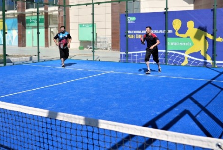 FHN-İN ƏMƏKDAŞLARI PADEL YARIŞININ QALİBİ OLUBLAR