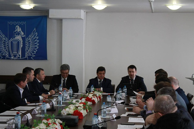 5d33d439-2e31-4a6b-9f44-2faee20fd031