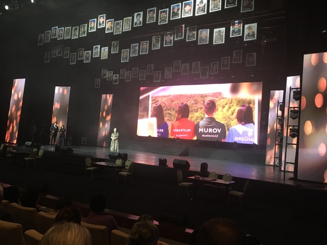 a9b3522b-aece-4fed-8d9c-94a7eeba1e65