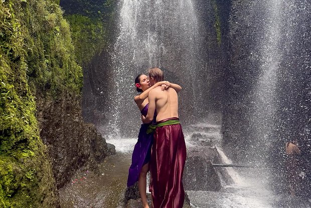 İslam Kerimovun nevesi Meryem