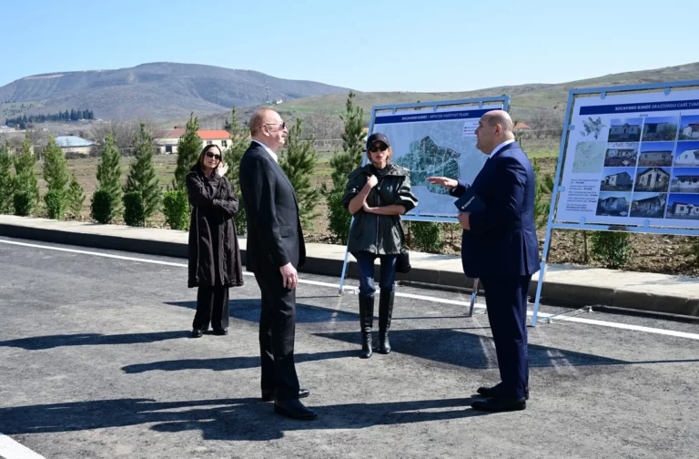 lmFLYCPPTLwRbSifchKXMqGomeREkaDfbT