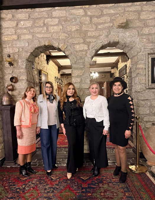 sebahat adalar kollektiv