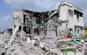 İran qizlar mektebi