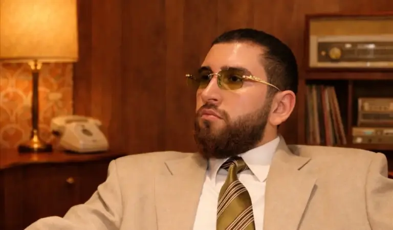 KEGXYVAMJQGKPQV webp