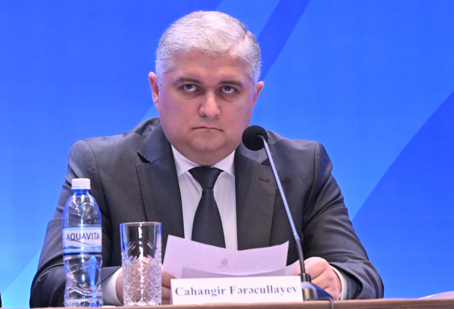 .Cahangir Ferecullayevjpg