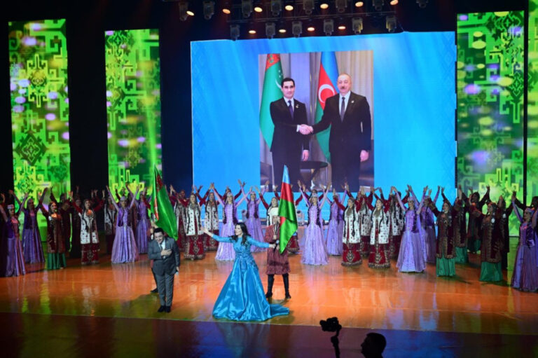 türk