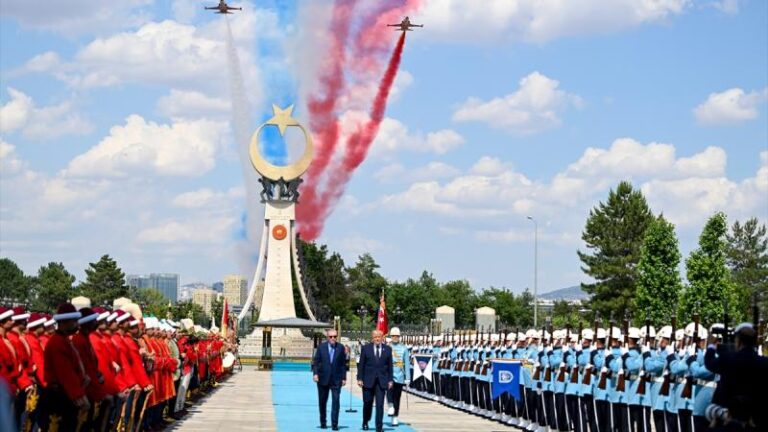 Erdogan tramp ()