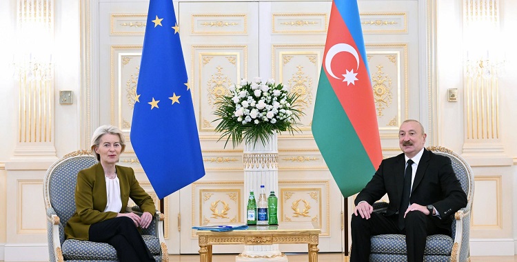 ursula ve aliyev